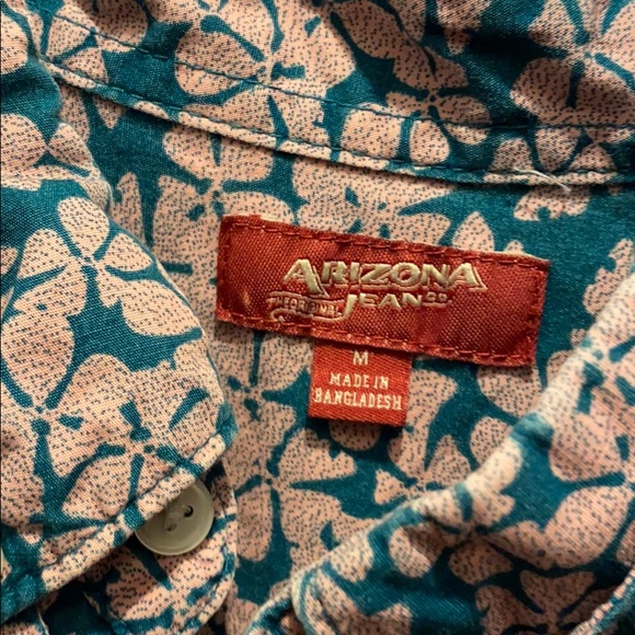 Arizona Jean Short Sleeve Button Up - Picture 2 of 3